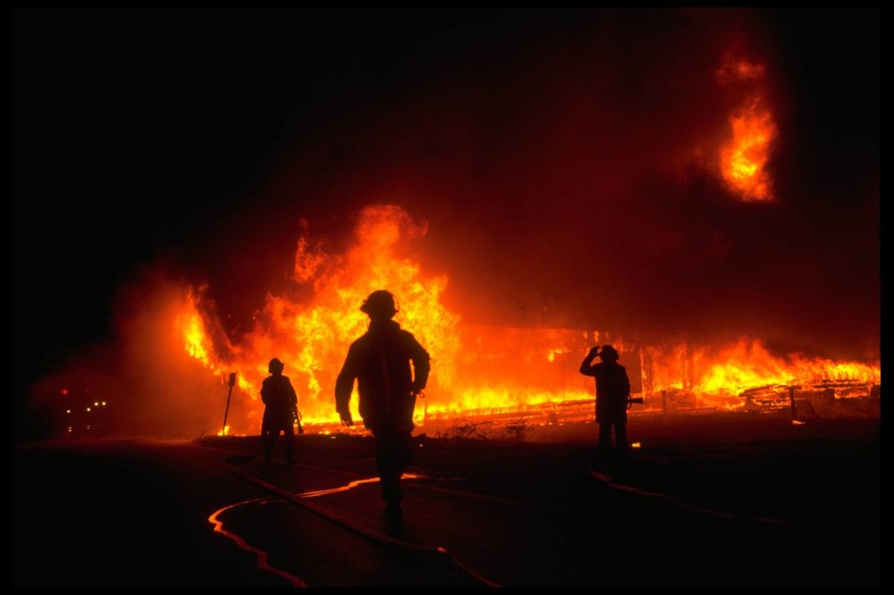 «Искру туши до пожара, беду отводи до удара»: жестокие уроки безопасности