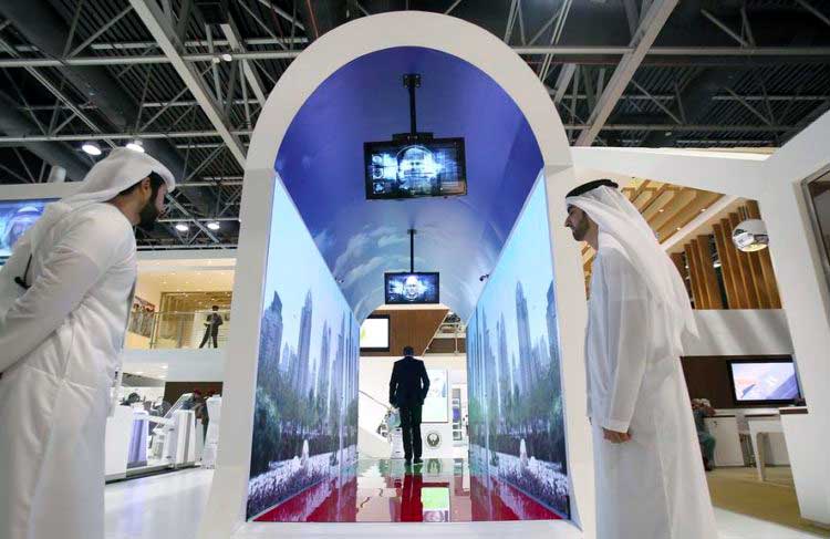 Первый в мире «умный тоннель» открылся в аэропорту Дубая